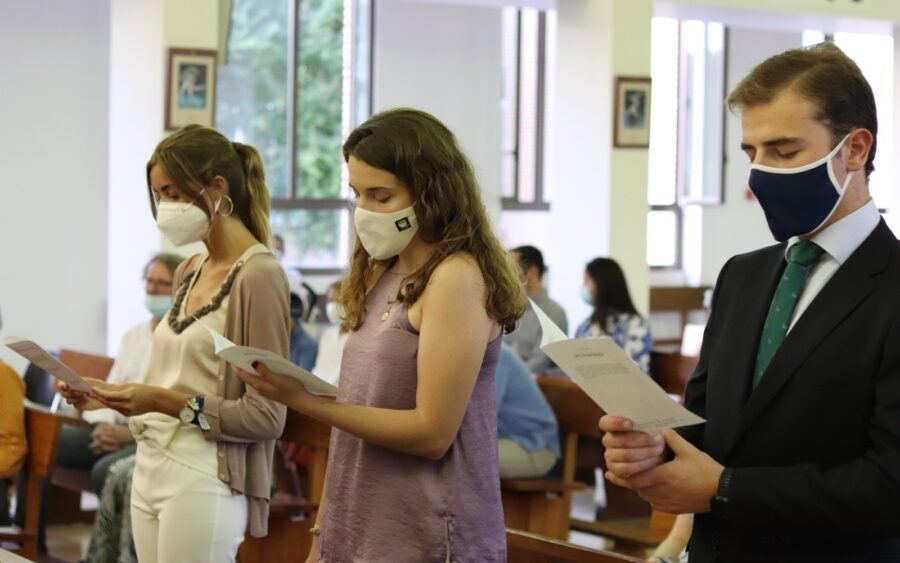 De izquierda a derecha Paloma Tortosa, Lourdes Peraire y Gonzalo Aguirre